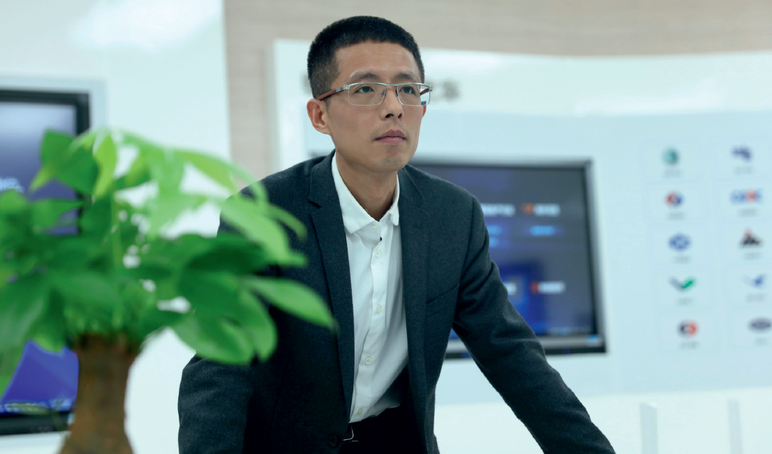 王志刚.jpg 王志刚.jpg