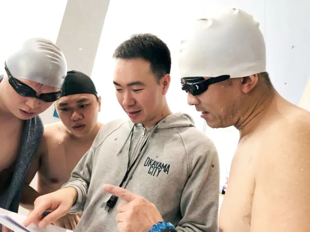 “码”力全开,“程”就辉煌:你身边的不一样的程序员